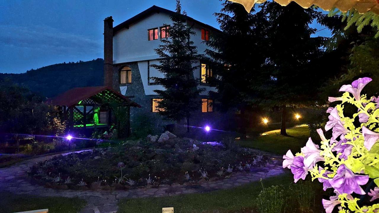 Vila Karina Teşila Εξωτερικό φωτογραφία